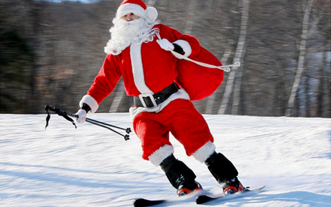 Ведущие спортсмены России поздравили с юбилеем Деда Мороза из Сосновки